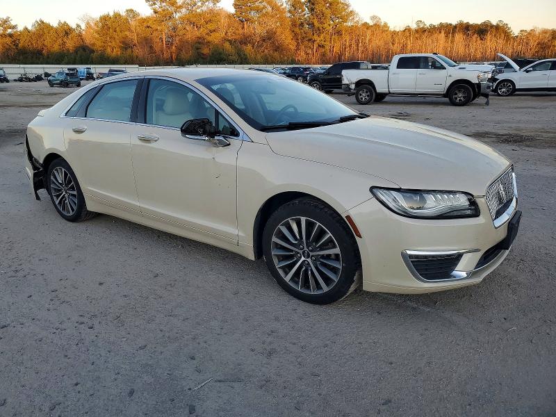 Photo 4 from auction – 2018 LINCOLN MKZ with VIN 3LN6L5LU4JR608534
