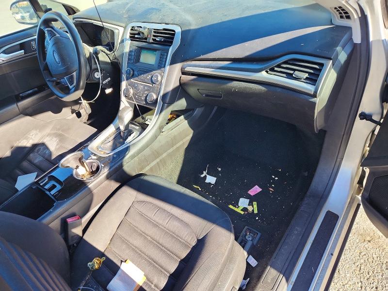 Photo 8 from auction – 2016 FORD FUSION with VIN 3FA6P0LU0GR357991