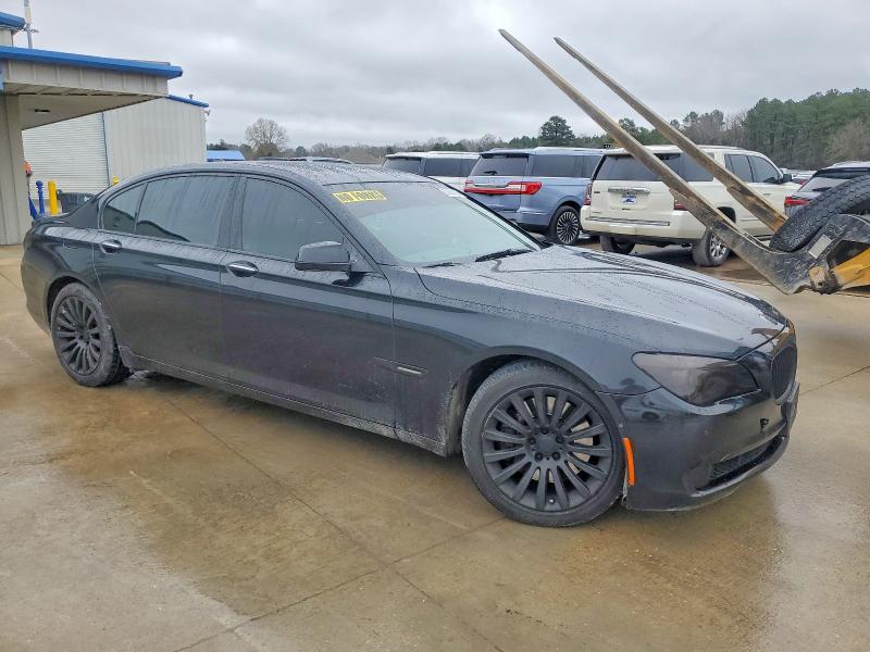 Photo 4 from auction – 2009 BMW 750 with VIN WBAKB83509CY58554