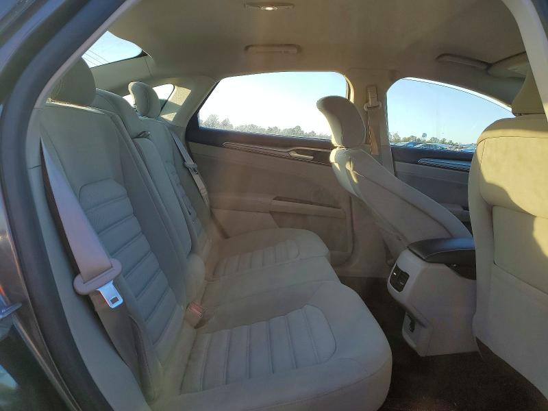Photo 10 from auction – 2017 FORD FUSION with VIN 3FA6P0HD6HR289402
