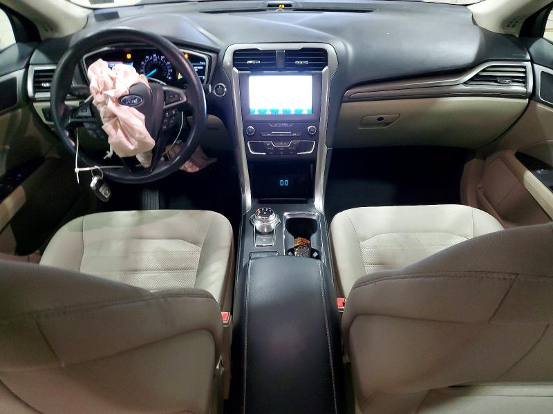 Photo 8 from auction – 2019 FORD FUSION SE with VIN 3FA6P0HD2KR247509