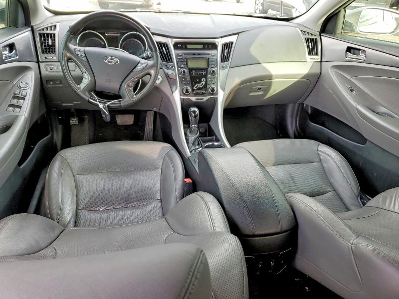 Photo 8 from auction – 2012 HYUNDAI SONATA HYB with VIN KMHEC4A40CA058366