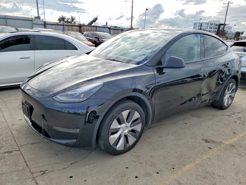TESLA MODEL Y 2024 with VIN 7SAYGDEE8RF081602 - Photo from auction