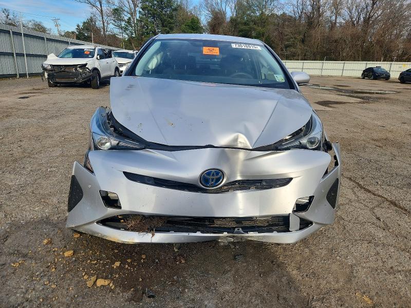 Photo 5 from auction – 2018 TOYOTA PRIUS with VIN JTDKBRFU7J3064716
