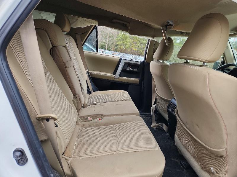 Photo 11 from auction – 2015 TOYOTA 4RUNNER SR with VIN JTEBU5JR9F5211678