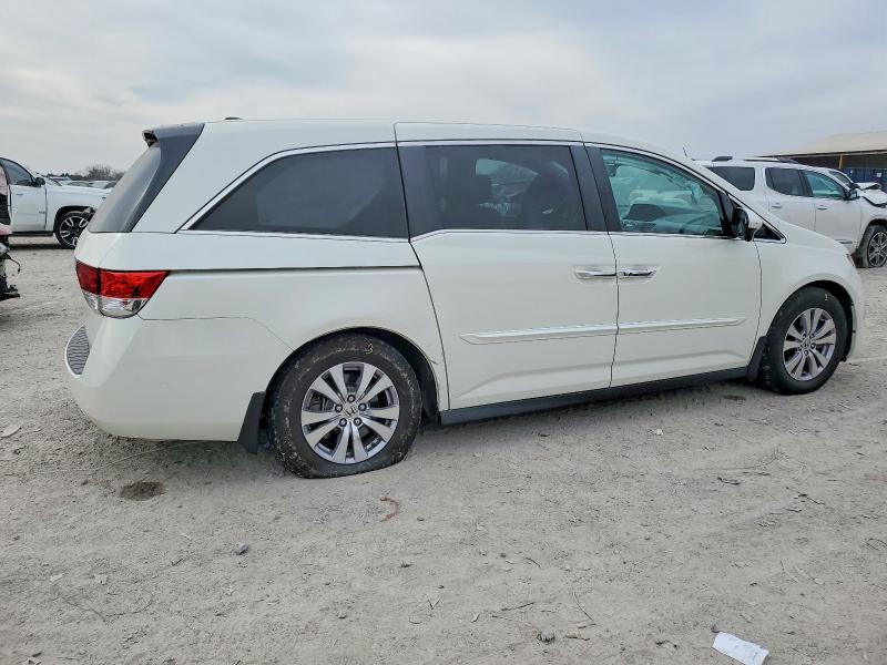 Photo 3 from auction – 2017 HONDA ODYSSEY with VIN 5FNRL5H64HB007907