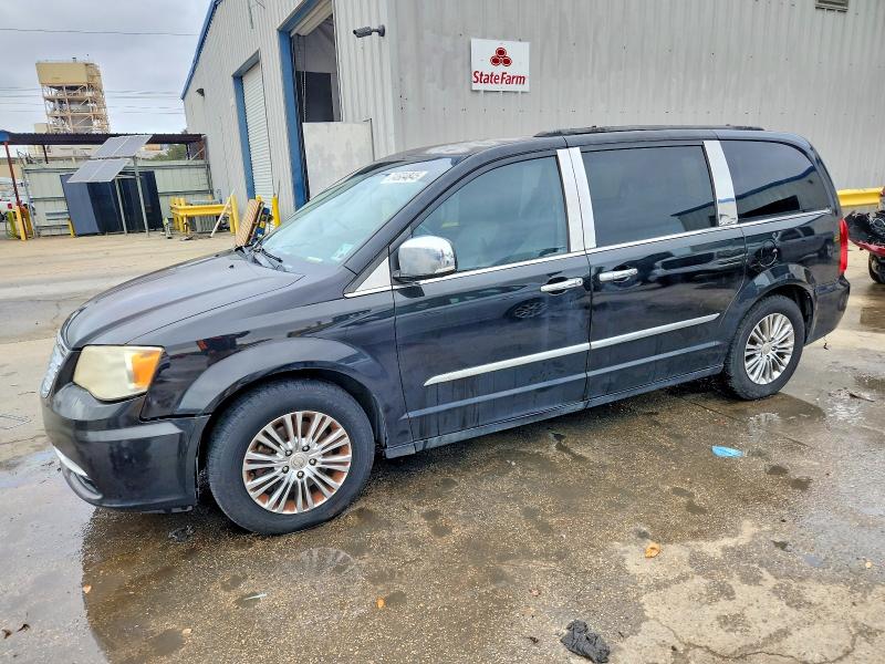CHRYSLER TOWN & COU 2013 with VIN 2C4RC1CG9DR571673 - Photo from auction