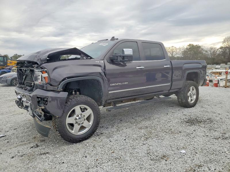 GMC SIERRA 2015 с VIN 1GT120E83FF513598 - Фото с аукциона