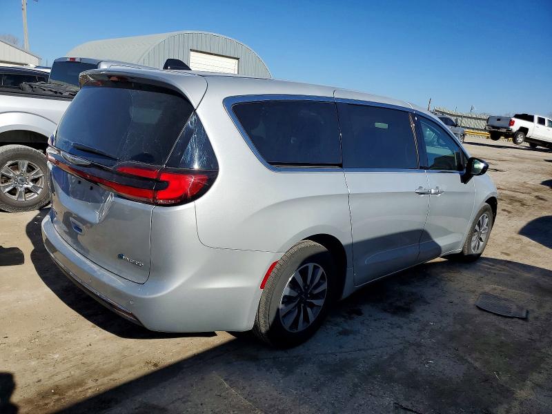 Photo 3 from auction – 2024 CHRYSLER PACIFICA H with VIN 2C4RC1S74RR149948