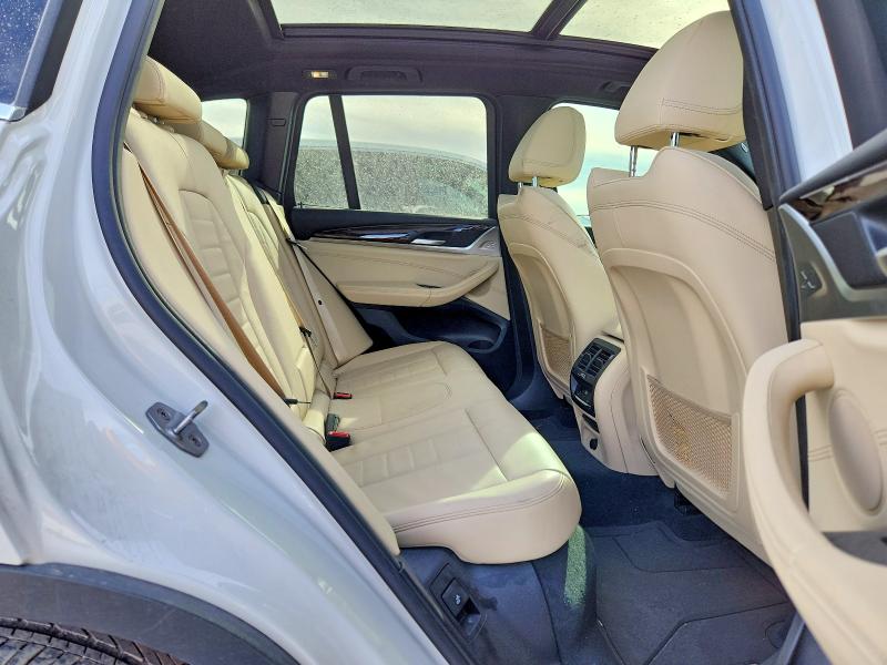 Photo 10 from auction – 2019 BMW X3 with VIN 5UXTR7C57KLF34862