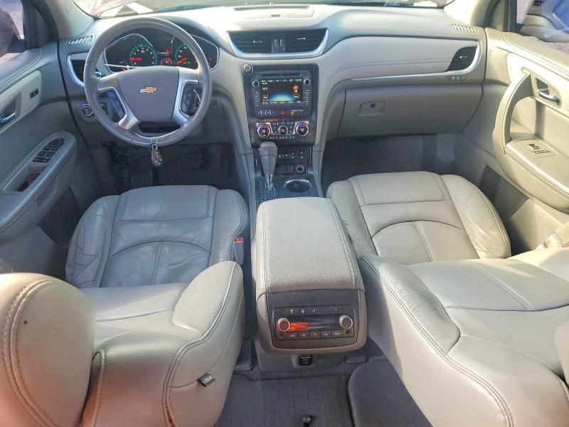 Photo 8 from auction – 2016 CHEVROLET TRAVERSE L with VIN 1GNKRHKD9GJ114121