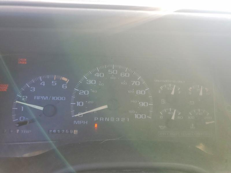 Photo 9 from auction – 1996 CHEVROLET GMT-400 C1 with VIN 1GCEC19M3TE126255