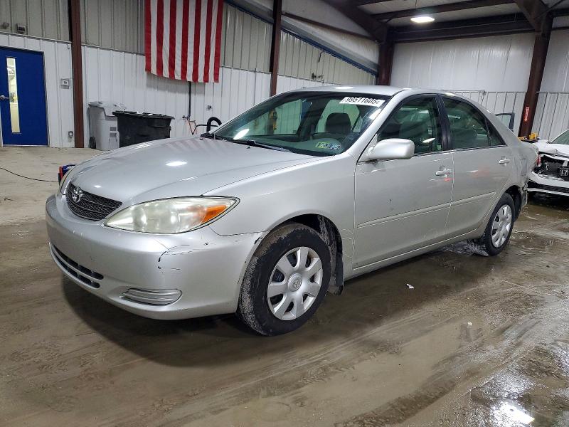 TOYOTA CAMRY LE 2002 with VIN 4T1BE32K22U053834 - Photo from auction