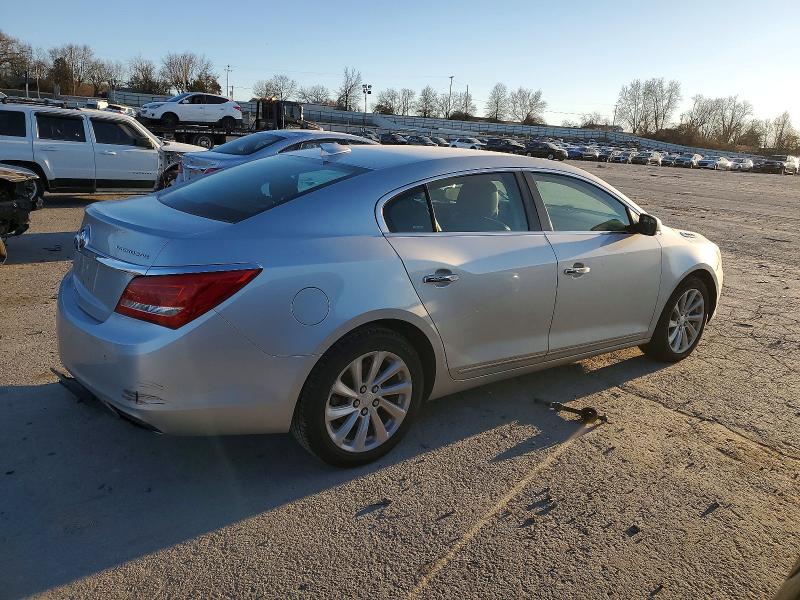 Photo 3 from auction – 2016 BUICK LACROSSE with VIN 1G4GB5G39GF126012