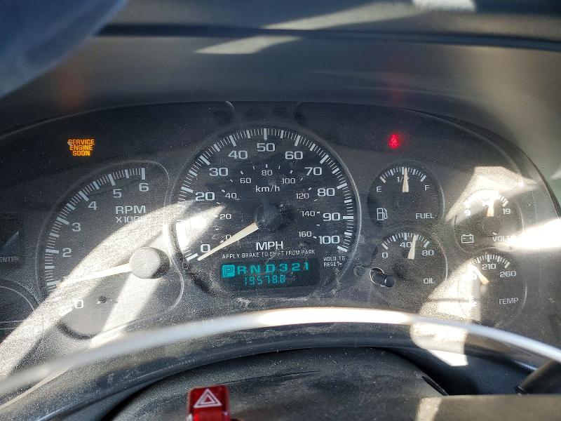 Photo 9 from auction – 2002 CHEVROLET AVALANCHE with VIN 3GNEK13T92G229634