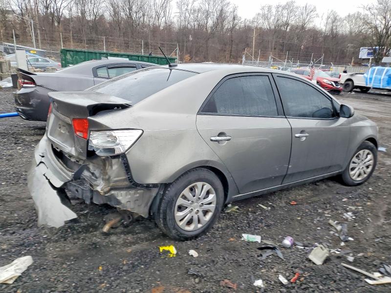 Photo 3 from auction – 2012 KIA FORTE with VIN KNAFU4A28C5577935
