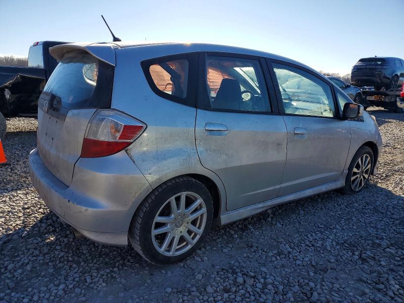 Photo 3 from auction – 2012 HONDA FIT with VIN JHMGE8H50CC004663