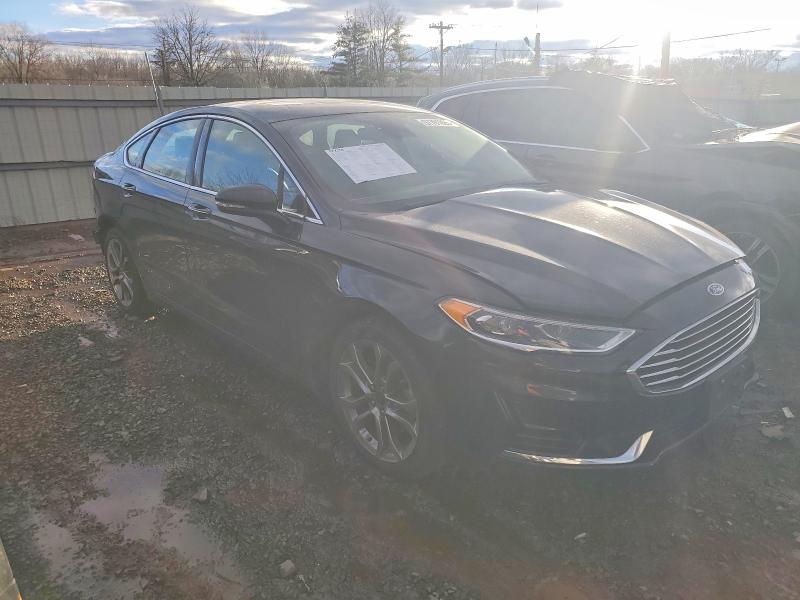 Photo 4 from auction – 2019 FORD FUSION SEL with VIN 3FA6P0CDXKR266901