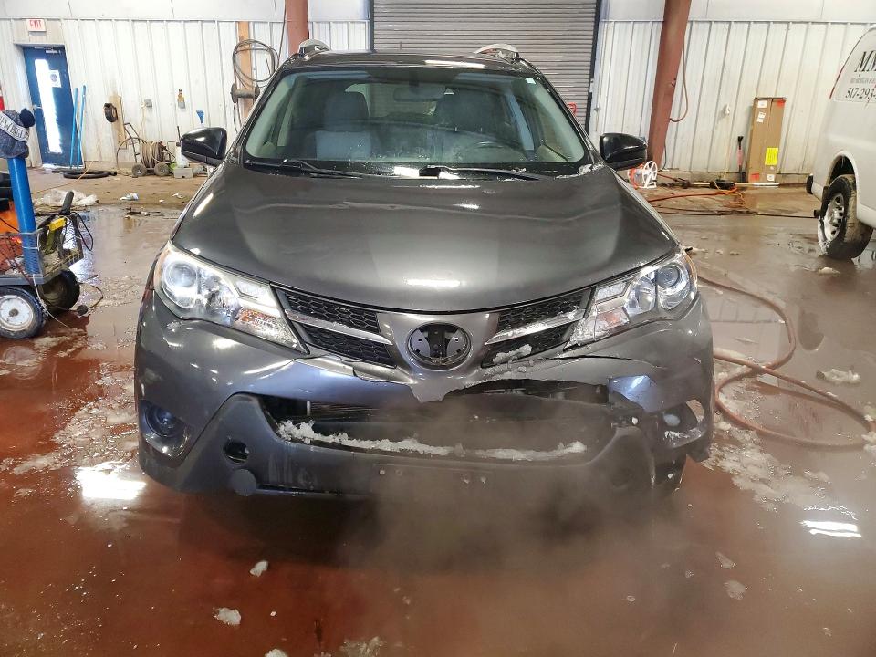 Photo 5 from auction – 2013 TOYOTA RAV4 with VIN JTMBFREV5DD024678