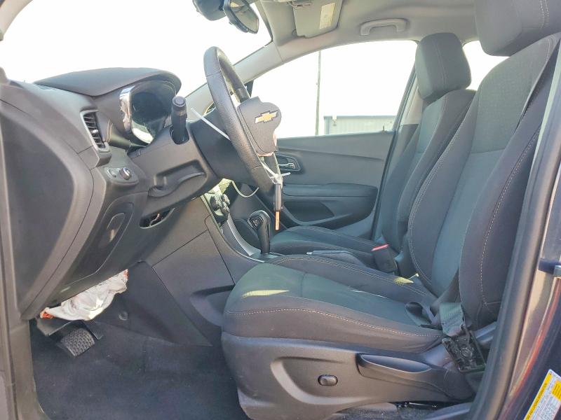 Photo 7 from auction – 2018 CHEVROLET TRAX LS with VIN 3GNCJKSBXJL352227