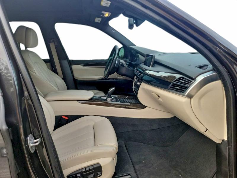 Photo 5 from auction – 2018 BMW X5 SDRIVE3 with VIN 5UXKR2C5XJ0Z18419