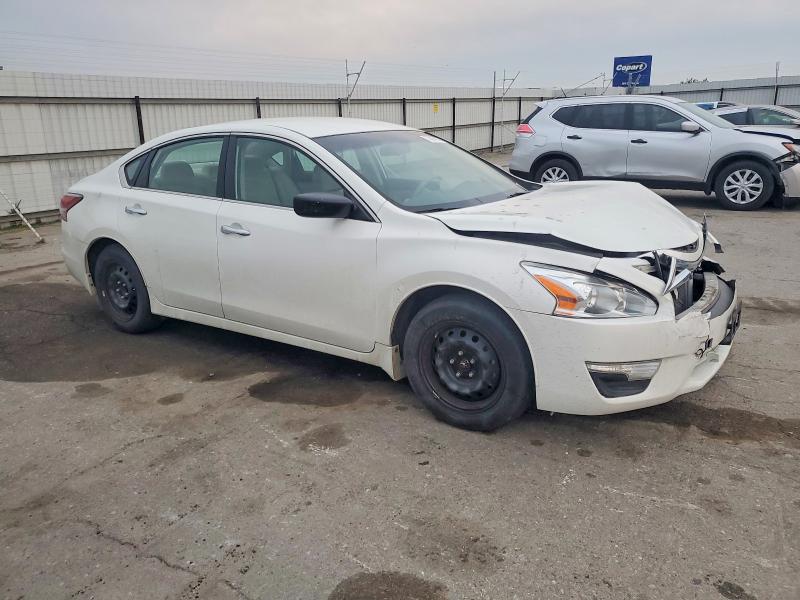 Photo 4 from auction – 2015 NISSAN ALTIMA with VIN 1N4AL3AP1FN313617
