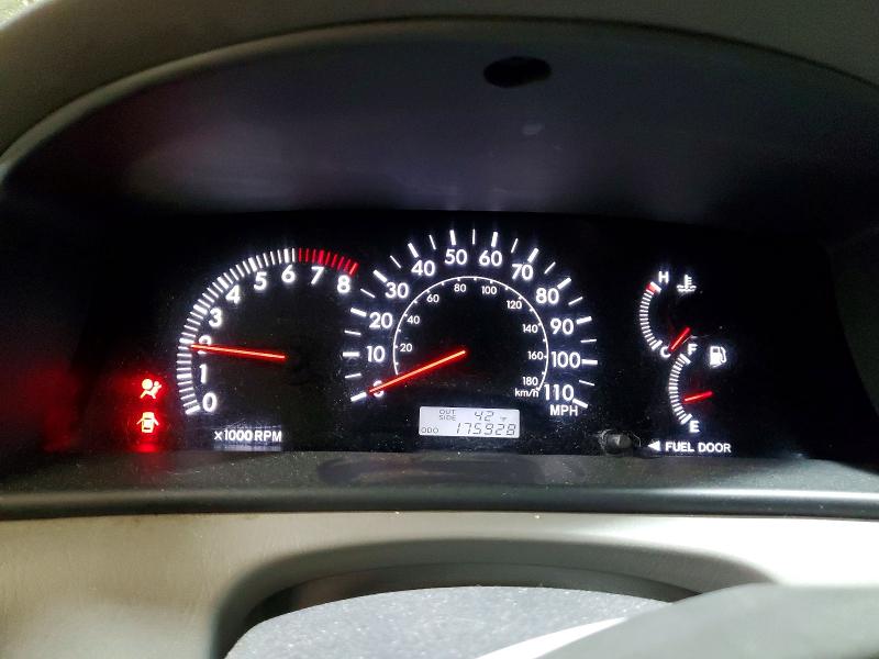 Photo 9 from auction – 2005 TOYOTA COROLLA CE with VIN 1NXBR32EX5Z358582