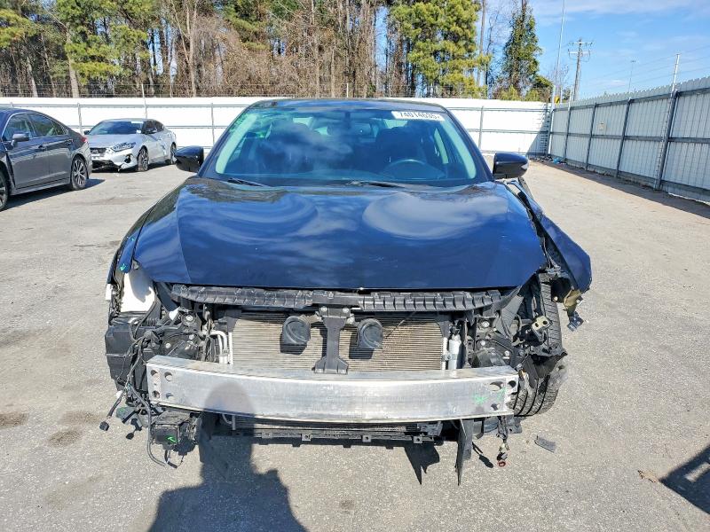 Photo 5 from auction – 2018 NISS MAXIMA with VIN 1N4AA6AP7JC406489