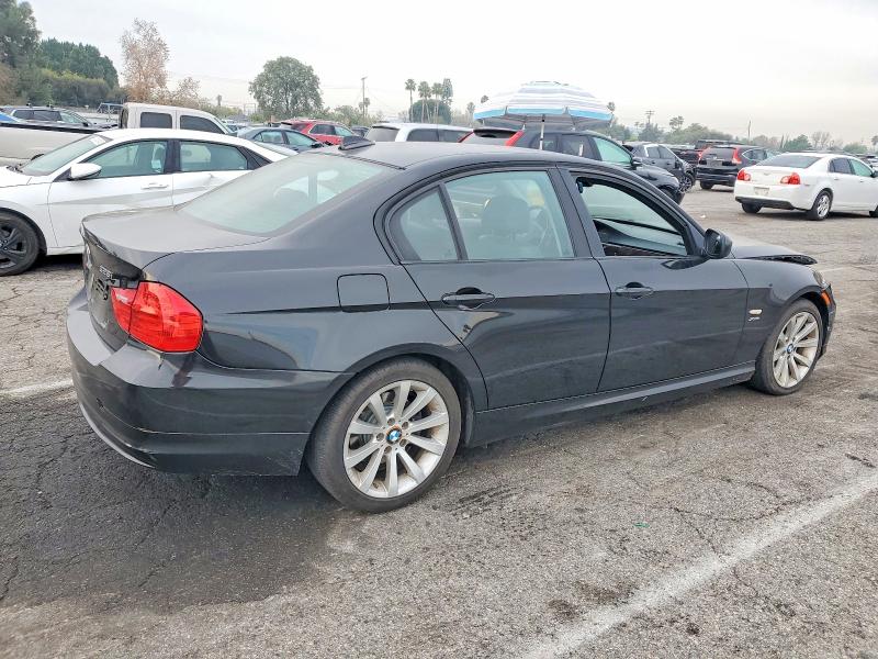 Photo 3 from auction – 2011 BMW 328 XI SUL with VIN WBAPK5C55BF124050