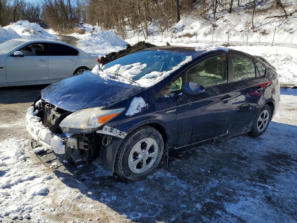 TOYOTA PRIUS 2015 with VIN JTDKN3DU8F0403029 - Photo from auction