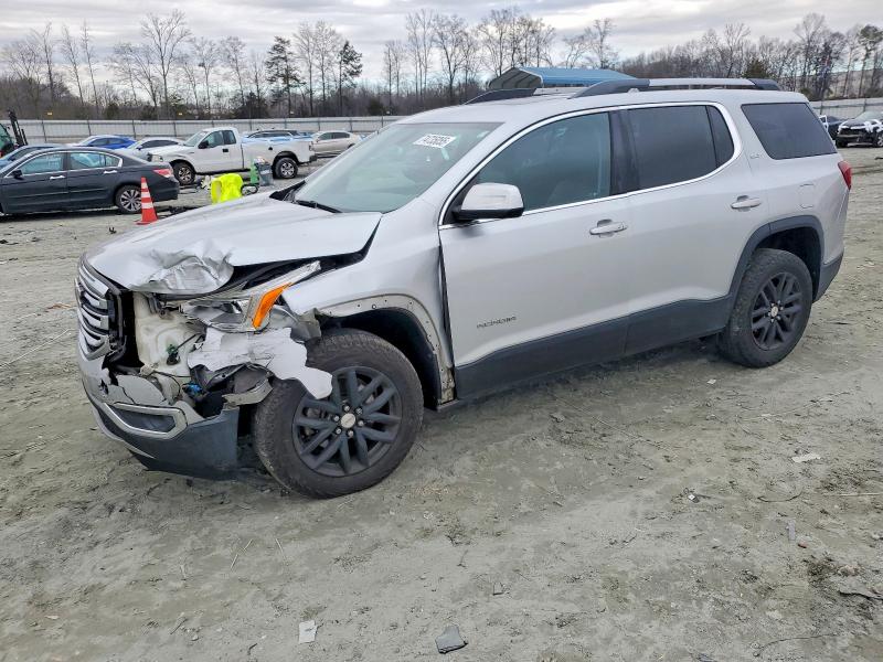 GMC ACADIA SLT 2017 with VIN 1GKKNMLS5HZ125330 - Photo from auction