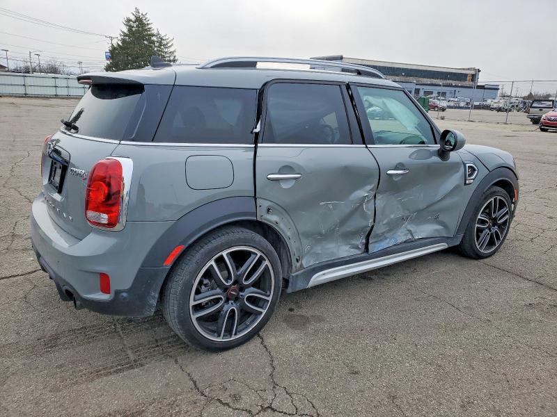 Photo 3 from auction – 2017 MINI COOPER S C with VIN WMZYT5C33H3B67253