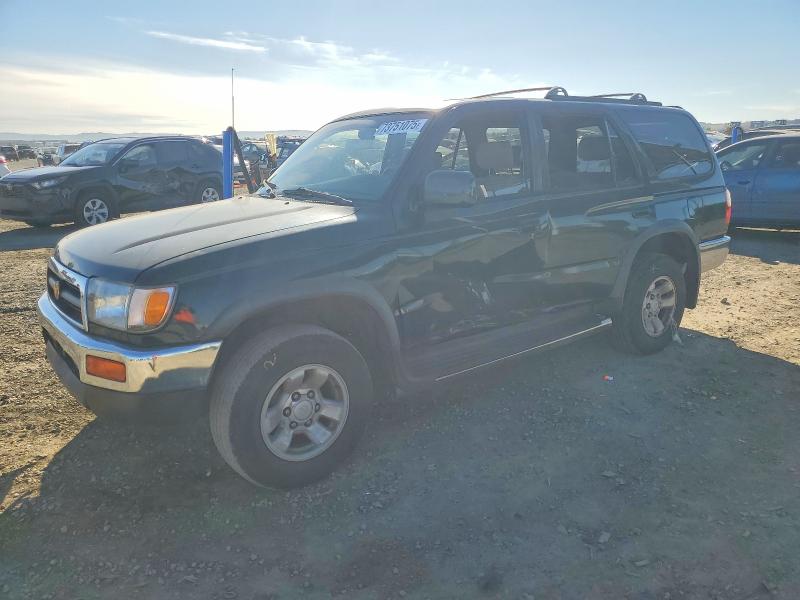 TOYOTA 4RUNNER SR 1997 with VIN JT3GN86R2V0036031 - Photo from auction