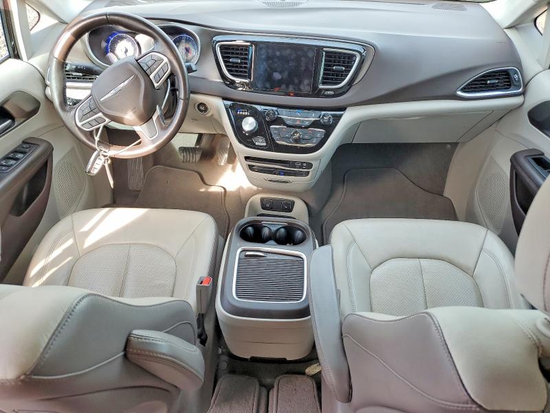 Photo 8 from auction – 2019 CHRYSLER PACIFICA T with VIN 2C4RC1EG3KR526318