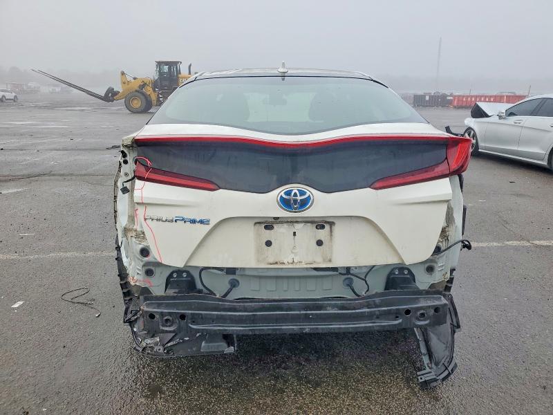 Photo 6 from auction – 2017 TOYOTA PRIUS PRIM with VIN JTDKARFP7H3046563