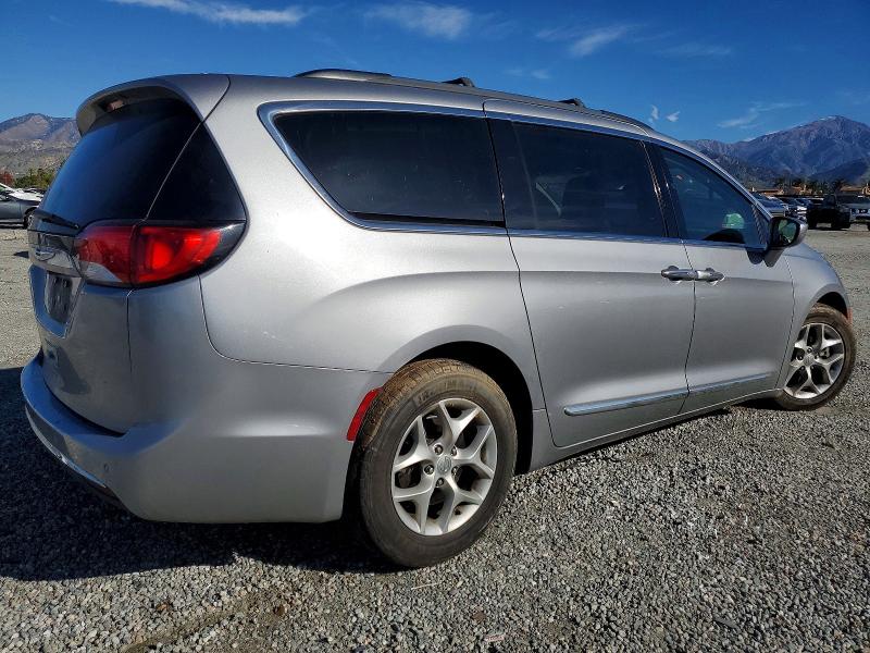 Photo 3 from auction – 2017 CHRYSLER PACIFICA with VIN 2C4RC1BG6HR656512