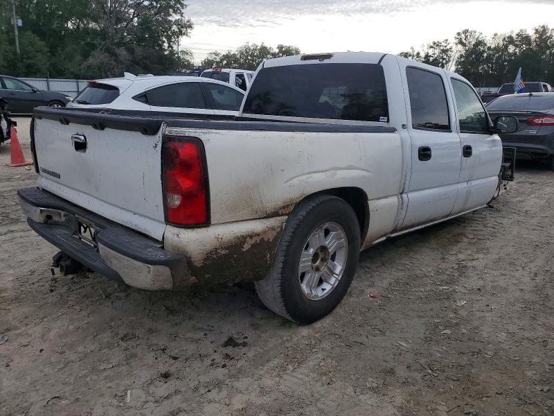 Photo 3 from auction – 2005 CHEVROLET SILVERADO with VIN 2GCEC13T651398612