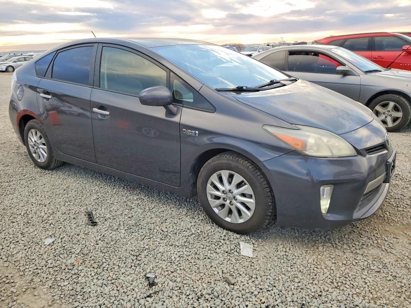 Foto 4 de la subasta – 2013 TOYOTA PRIUS PLUG con VIN JTDKN3DP9D3046093