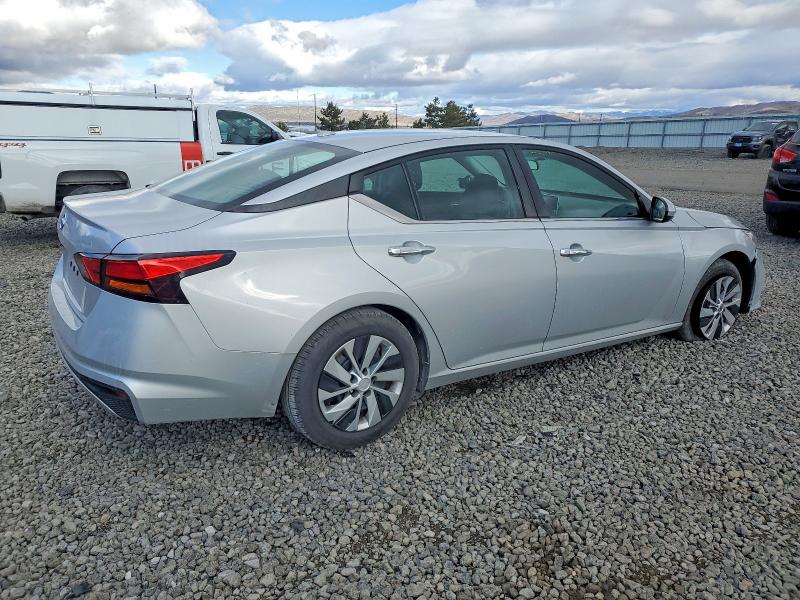 Photo 3 from auction – 2019 NISSAN ALTIMA S with VIN 1N4BL4BV8KC157928