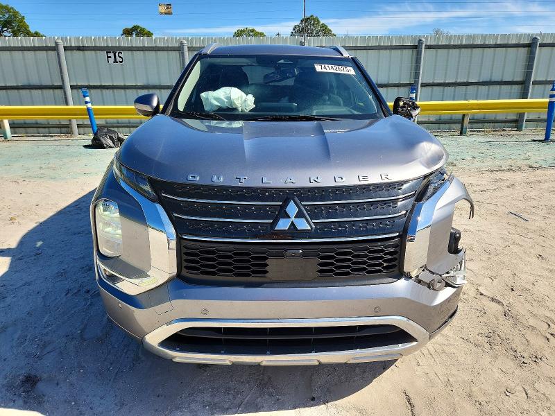 Photo 5 from auction – 2022 MITSUBISHI OUTLANDER with VIN JA4J3VA88NZ077838
