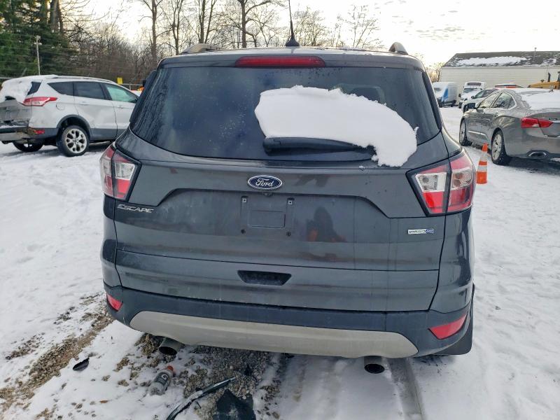 Photo 6 from auction – 2018 FORD ESCAPE with VIN 1FMCU9HD9JUD10067