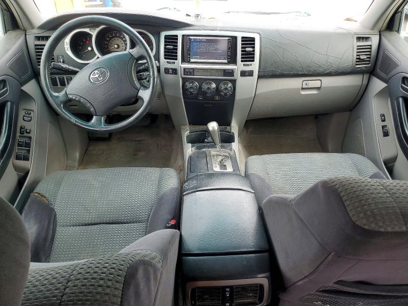 Photo 8 from auction – 2004 TOYOTA 4RUNNER SR with VIN JTEZU14R440037919