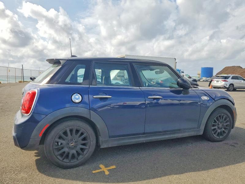 Photo 3 from auction – 2016 MINI COOPER S with VIN WMWXU3C59G2D29774