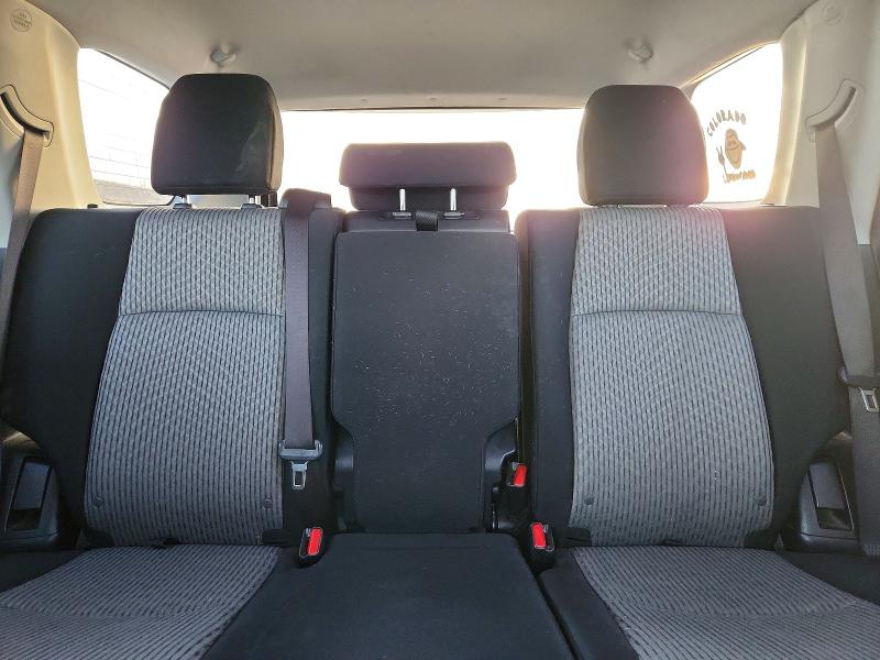 Photo 10 from auction – 2018 TOYOTA 4RUNNER SR with VIN JTEBU5JR8J5565359