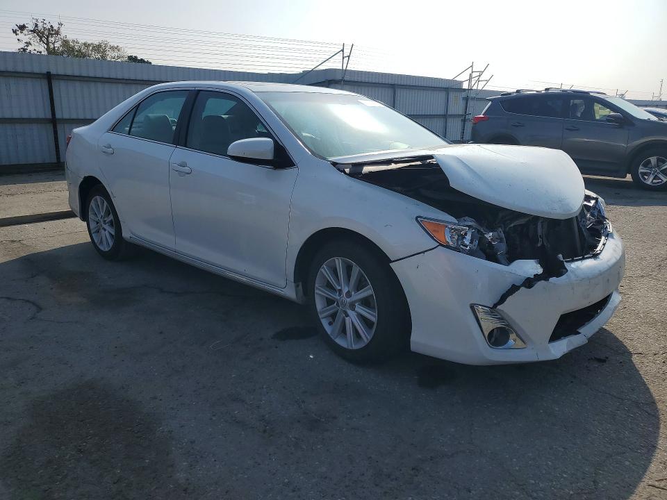 Photo 4 from auction – 2014 TOYOTA CAMRY with VIN 4T1BK1FK5EU027028