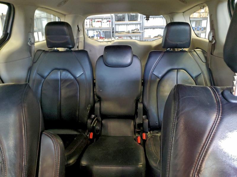 Photo 10 from auction – 2017 CHRYSLER PACIFICA T with VIN 2C4RC1BG2HR538666