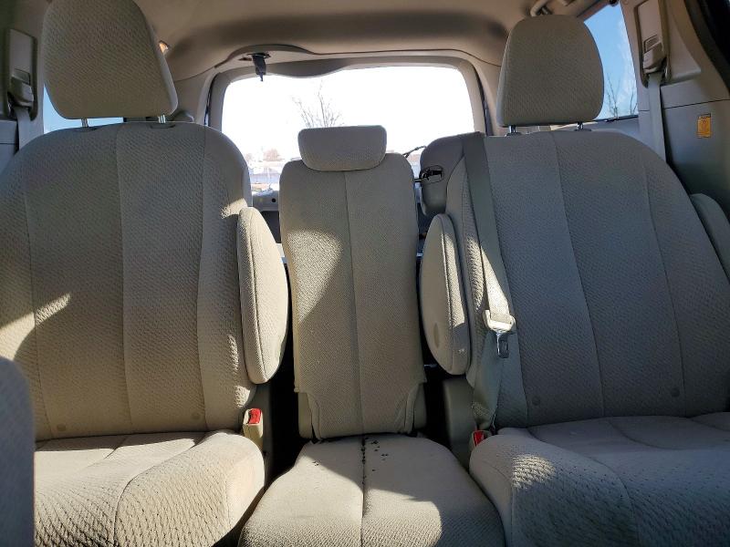 Photo 10 from auction – 2012 TOYOTA SIENNA with VIN 5TDKK3DC4CS206366