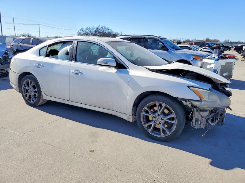 Photo 4 from auction – 2012 NISSAN MAXIMA with VIN 1N4AA5AP4CC847784