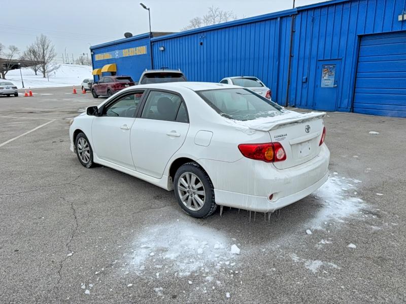Zdjęcie 3 z aukcji – 2010 TOYOTA COROLLA BA z VIN 2T1BU4EE5AC526897