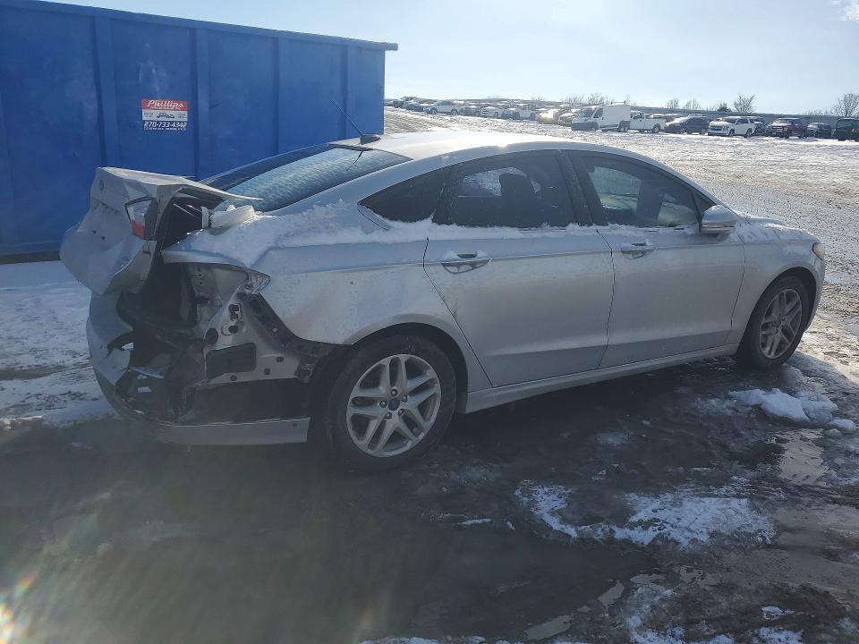 Photo 3 from auction – 2015 FORD FUSION with VIN 3FA6P0HD4FR132688